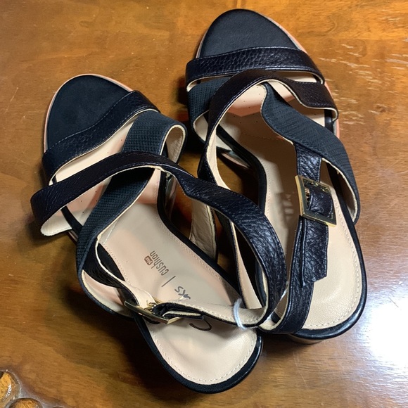 Clarks sandal - Picture 9 of 9